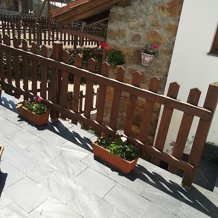 La Casina De Biescas Apartman Biescas  Kültér fotó