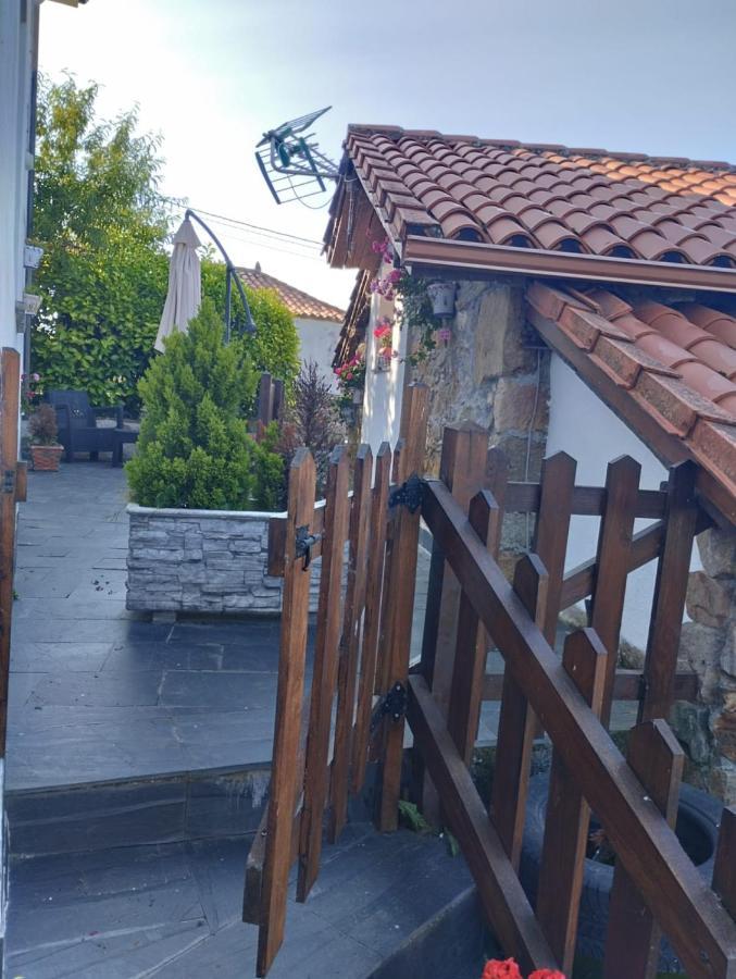 La Casina De Biescas Apartman Biescas  Kültér fotó